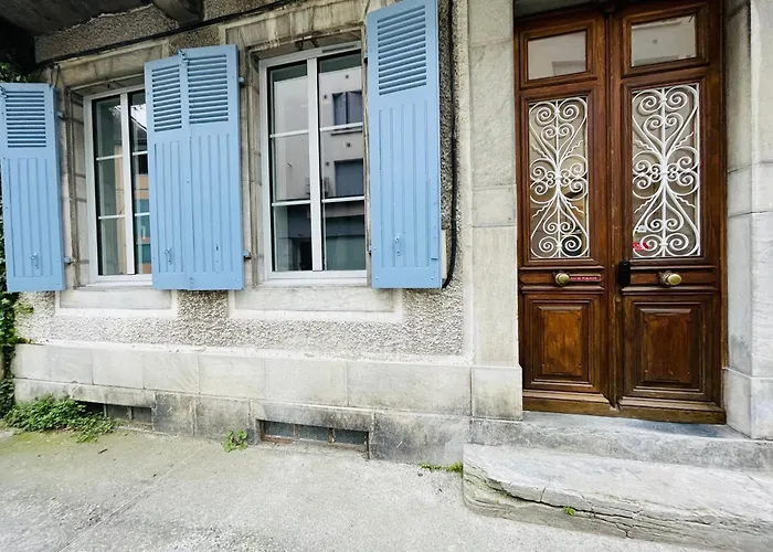 Le Caubous Plein Centre Appartement Calme Avec Chambre Et Cuisine Equipee