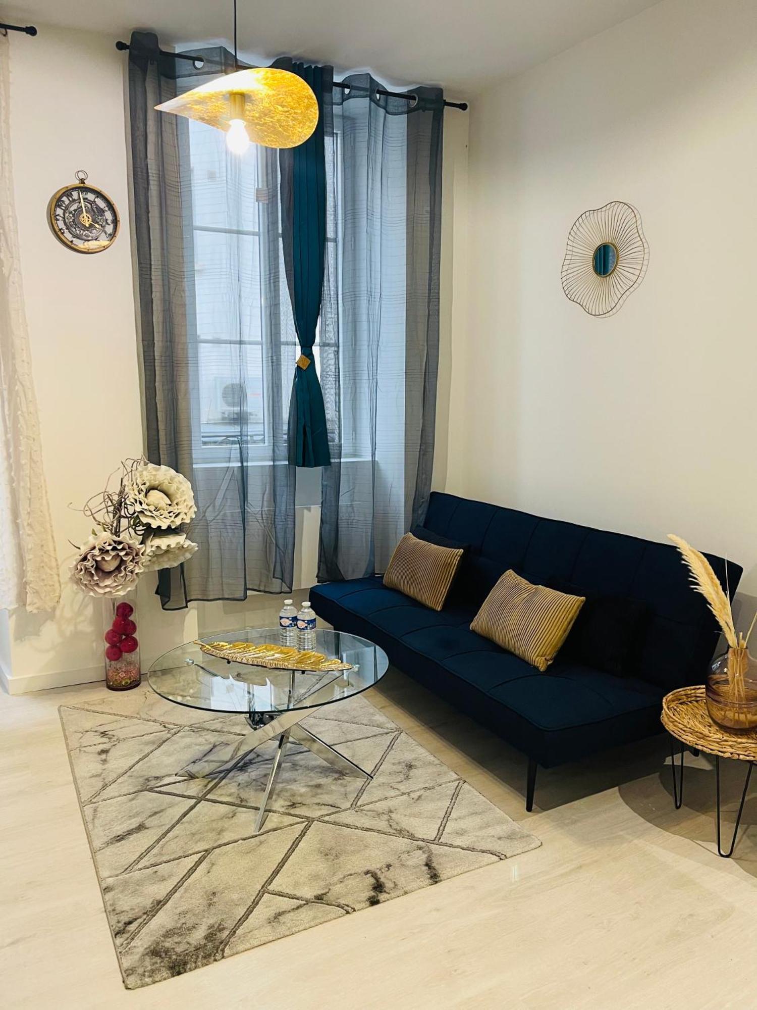 Le Caubous Plein Centre Appartement Calme Avec Chambre Et Cuisine Equipee Apartment