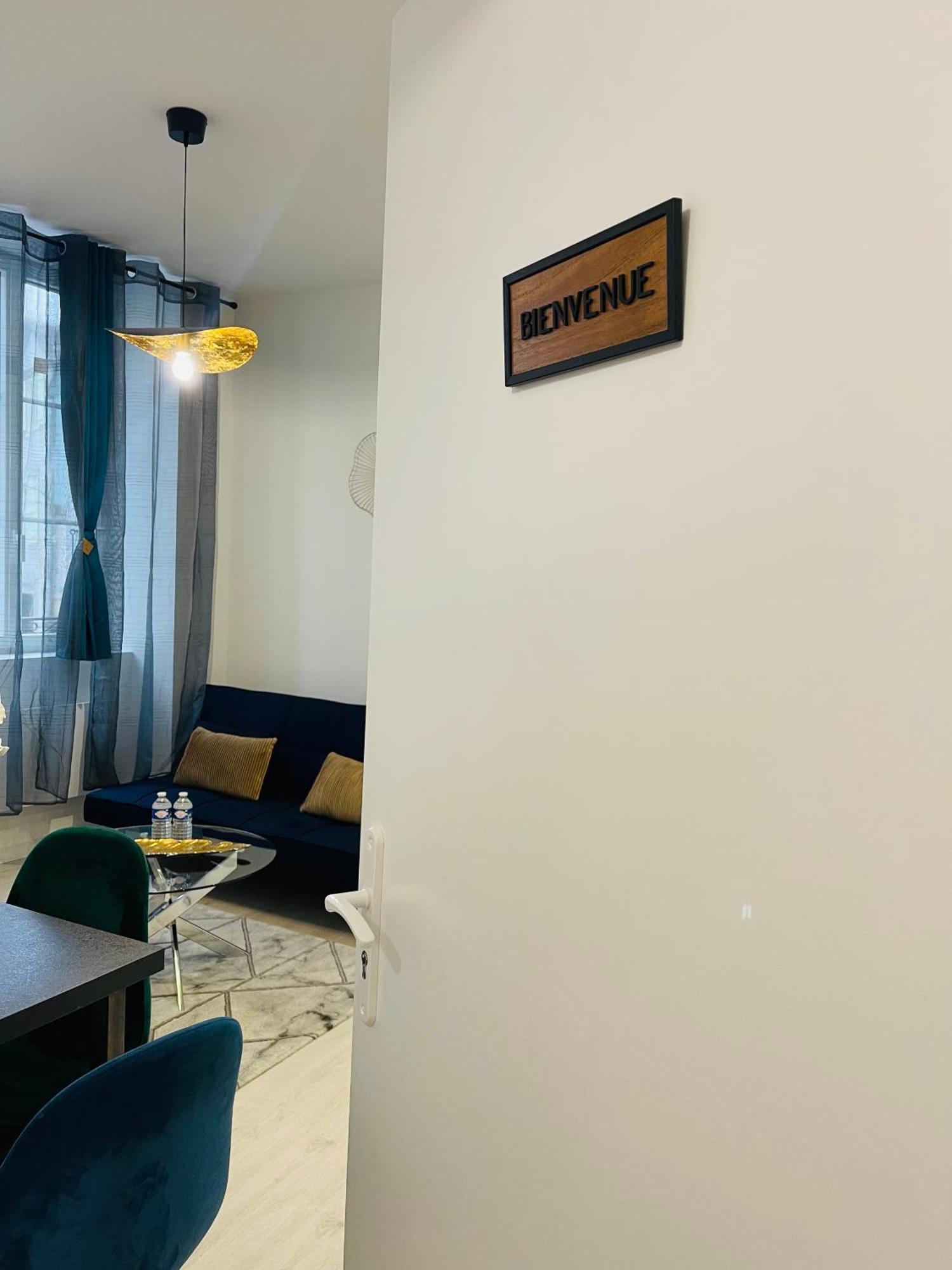 Apartment Le Caubous Plein Centre Appartement Calme Avec Chambre Et Cuisine Equipee *