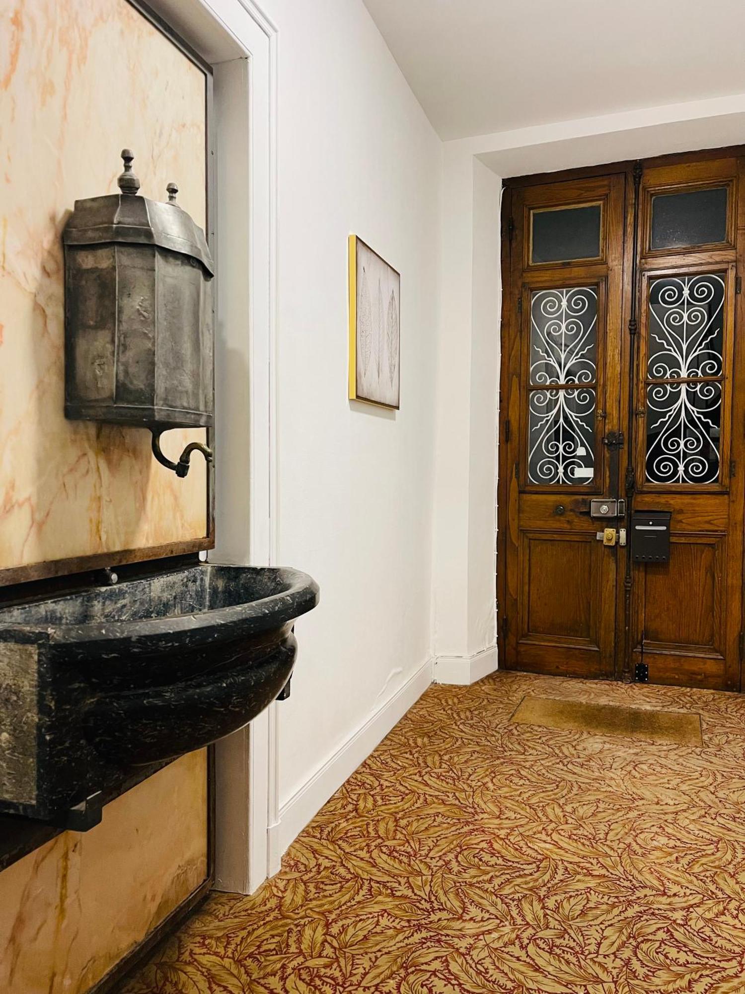 Le Caubous Plein Centre Appartement Calme Avec Chambre Et Cuisine Equipee Apartment *